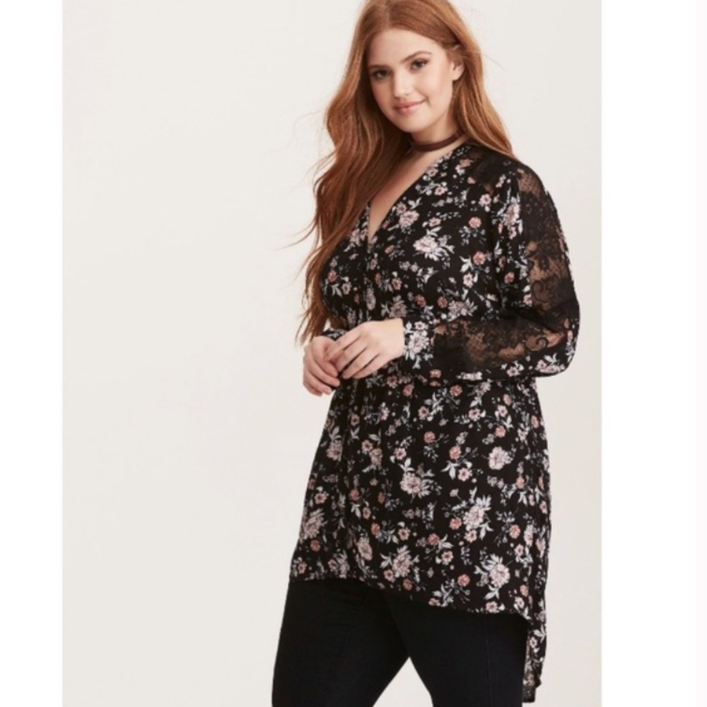torrid floral print Hi-lo lace tunic size 2x women